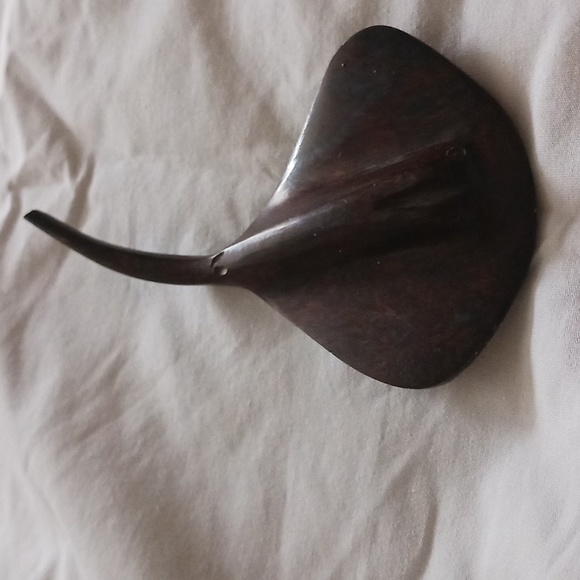 Wooden manatee small - Picture 2 of 4